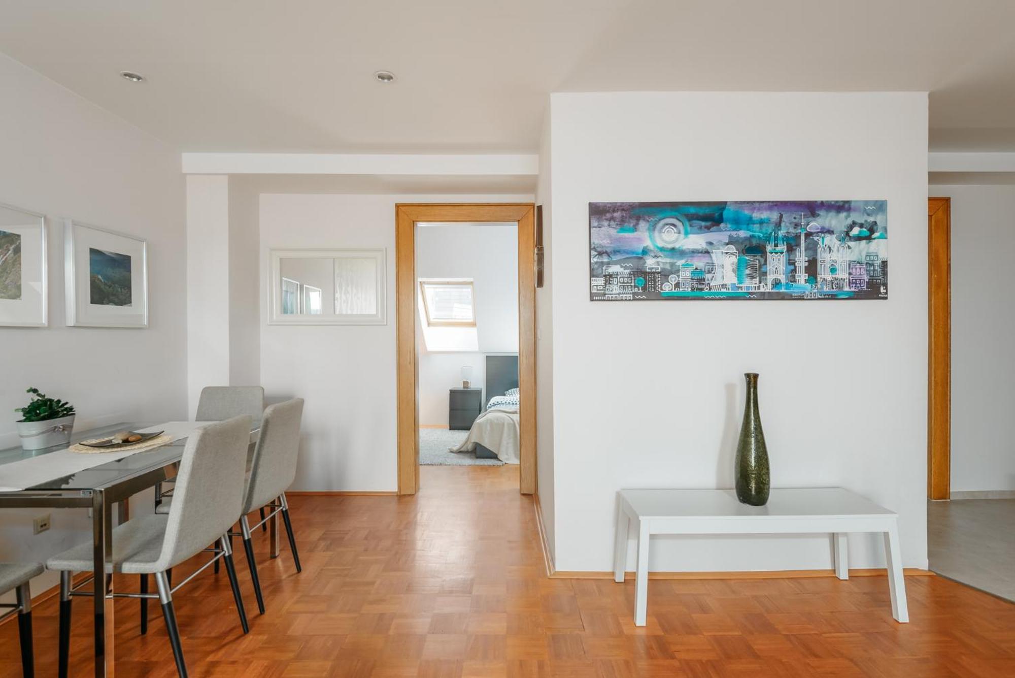 Roy 2 Bdr Apartment With Prague Castle View, Parking & Ac Exterior photo